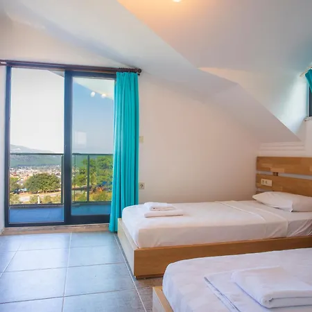 Celebrity E Villa